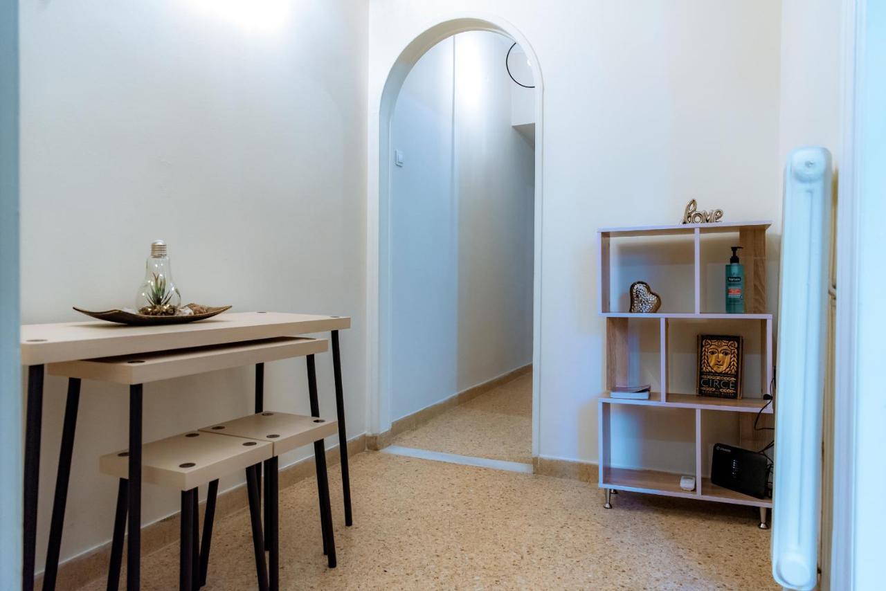Plaka Apartment Афіни Екстер'єр фото